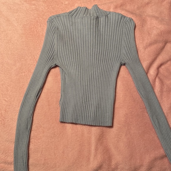 Blue PacSun turtle neck, size M, soft buttery texture, stretchy - Picture 3 of 3
